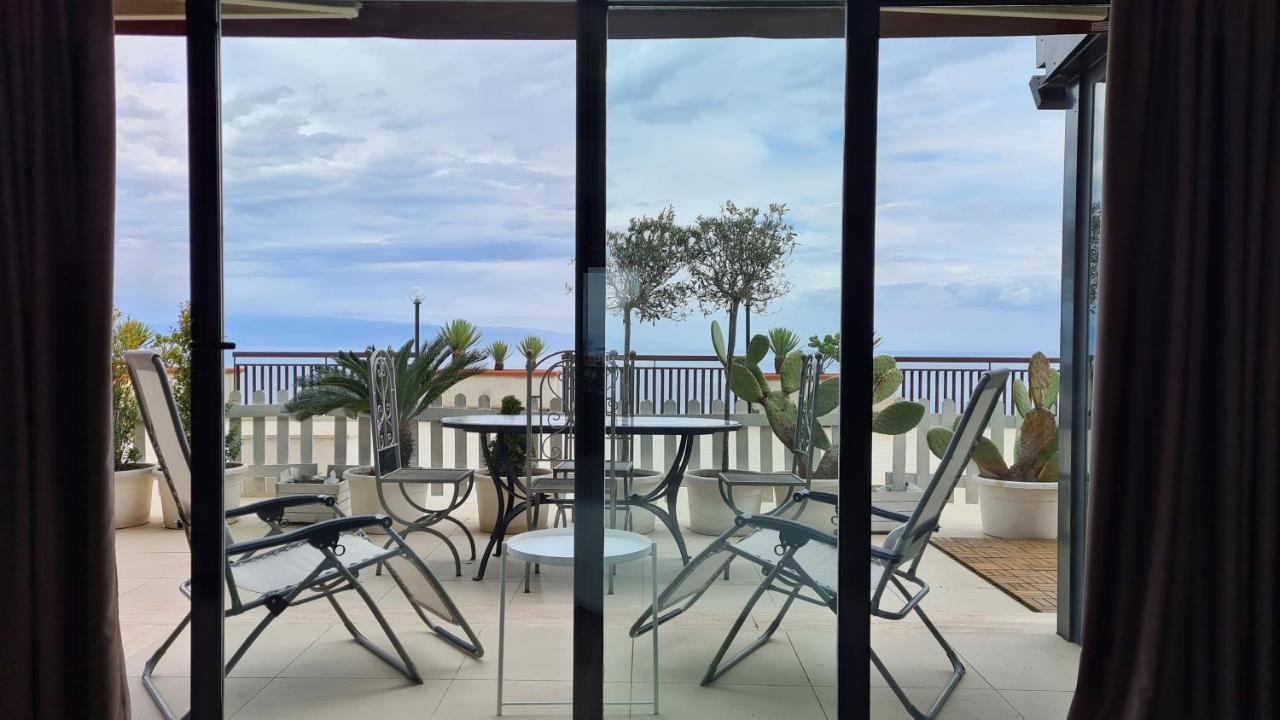 Maison De Charme With Private Jacuzzi Apartment *