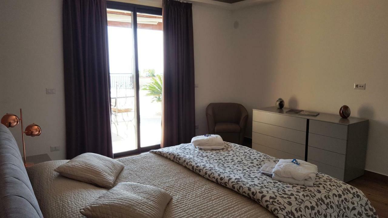 Apartment Maison De Charme With Private Jacuzzi Taormina